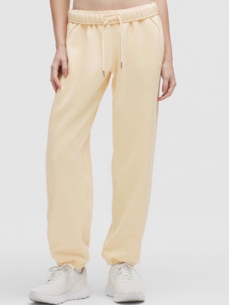 Lululemon Butter Cream Mid-Rise Oversized Jogger - Xs